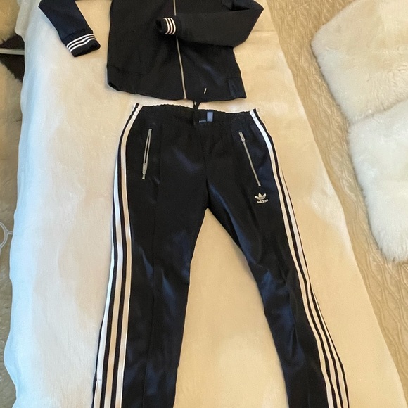 ADIDAS matching set - Picture 3 of 4